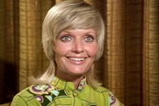 brady-bunch-2-2000-2260e2694ba64b75b773e43236ca1f47.jpg
